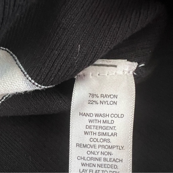 WHBM Zebra Print 3/4 Sleeve Cardigan Medium - Picture 7 of 7